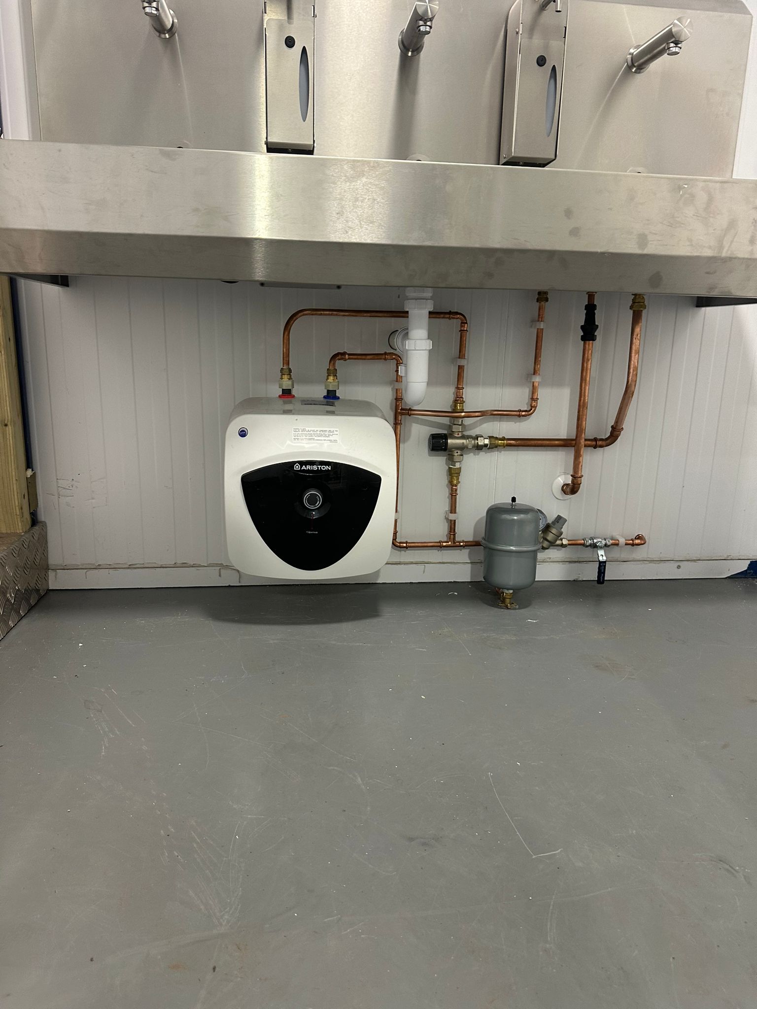 Full electrical installation – Morville Farm potato grading facility – image 4